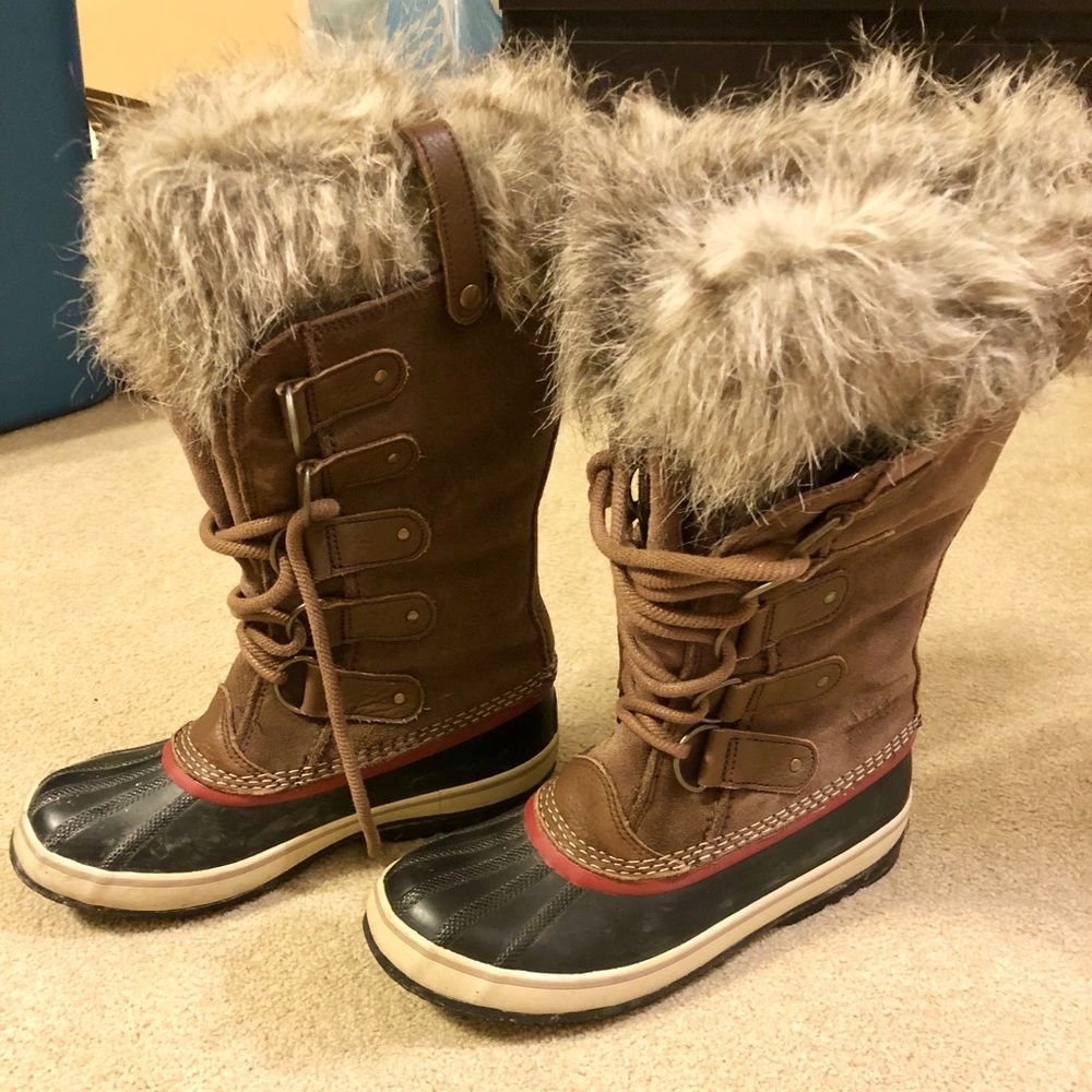 Sorel Women’s Joan of Arc Boots